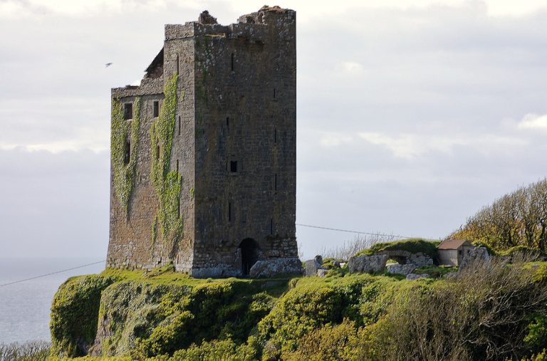 ballinalacken-castle